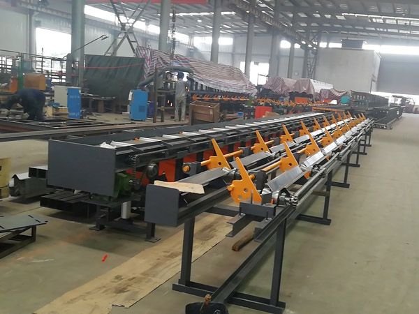 鋸切套絲打磨生產(chǎn)線(xiàn)